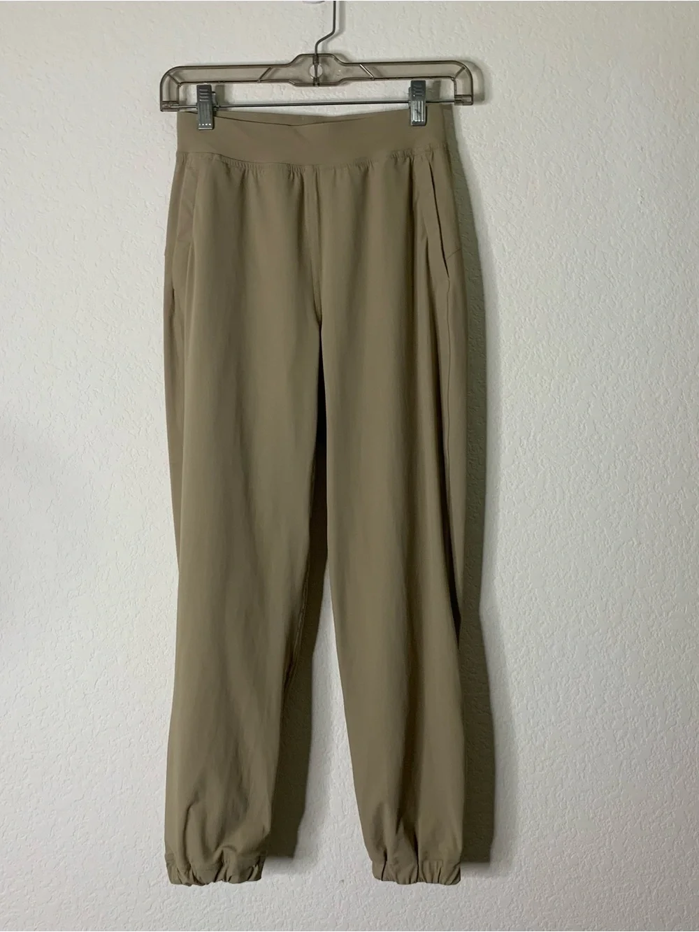Lululemon womens tan adapted state joggger ankle zip cropped 23” 2